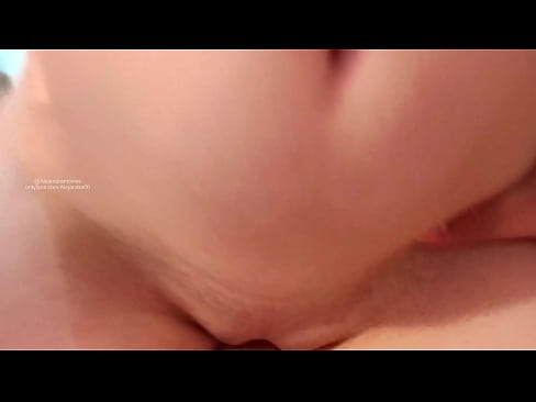 ❤️ Spanje v sestrini sobi in tako sem se zbudila ❌ Fuck video na porno sl.mrvideospornogratis.ru ﹏