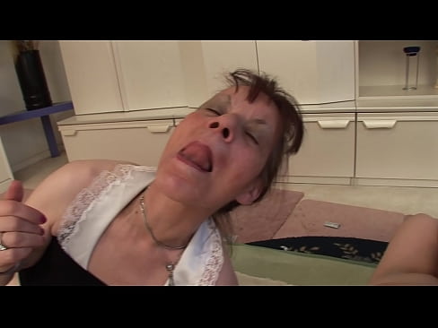 ❤️ Dve babici in en dedek imajo seks v troje ❌ Fuck video na porno sl.mrvideospornogratis.ru ﹏