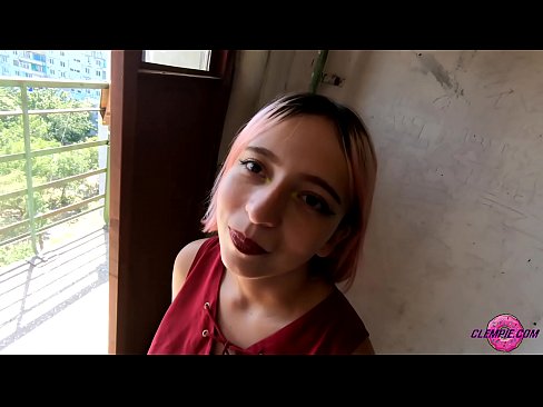 ❤️ Študentka čutno sesa neznanca v zaledju - sperma na njegovem obrazu ❌ Fuck video na porno sl.mrvideospornogratis.ru ﹏
